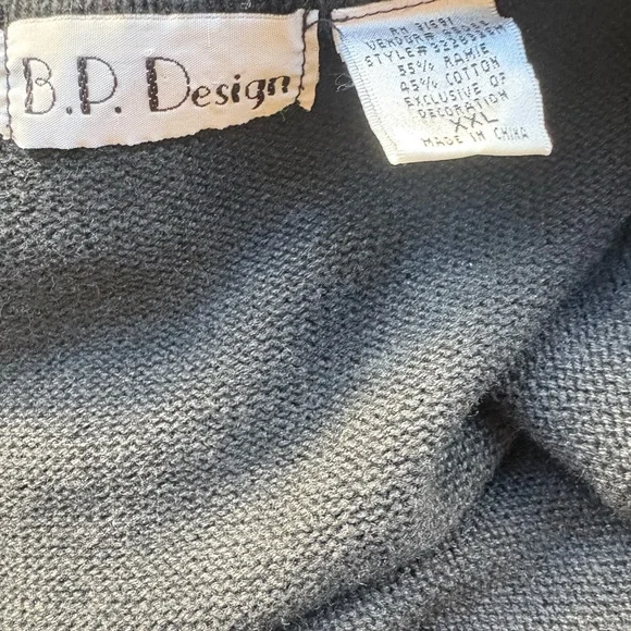 Christmas Cardigan - Picture 12 of 13